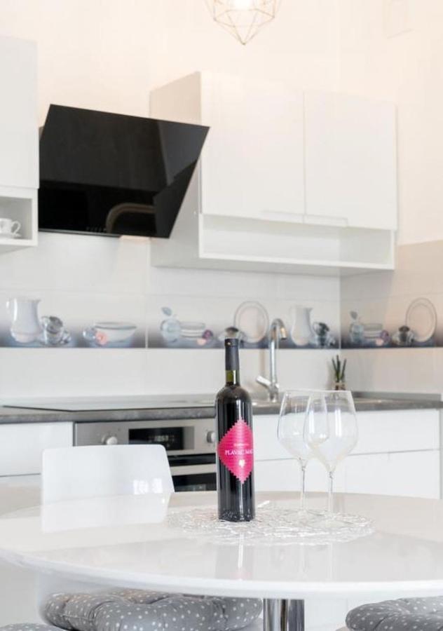 Ferienwohnung In Arbanija Mit Meerblick, Balkon, Klimaanlage, W-Lan 5137-1 Trogir Eksteriør billede
