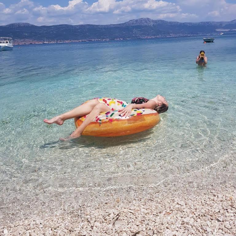 Ferienwohnung In Arbanija Mit Meerblick, Balkon, Klimaanlage, W-Lan 5137-1 Trogir Eksteriør billede