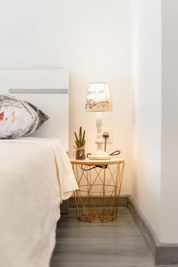 Ferienwohnung In Arbanija Mit Meerblick, Balkon, Klimaanlage, W-Lan 5137-1 Trogir Eksteriør billede